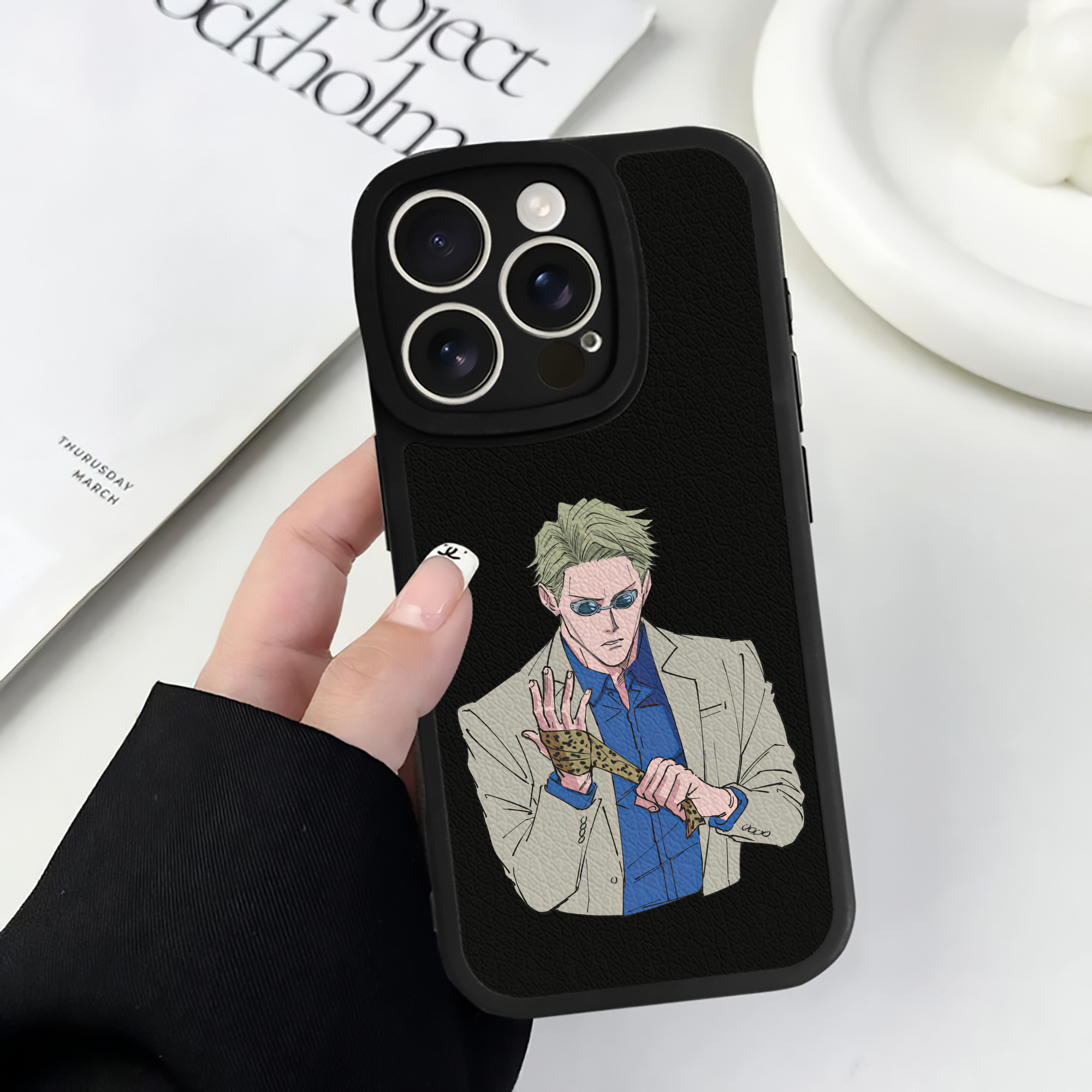 （画像用） 呪術廻戦 Jujutsu Kaisen 【iPhone 16シリーズ対応】シリコンスマホケース（レザー調） 材質：シリコン